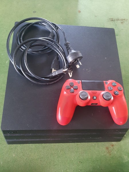 CUH-7102B PS4 Pro 1TB & Red Dualshock4 Controller Carousel 1