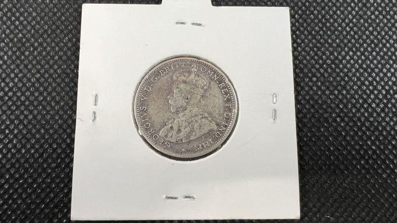 1936 Australian Silver One Shilling Coin - Fine Grade - Lot Y990 Carousel 2