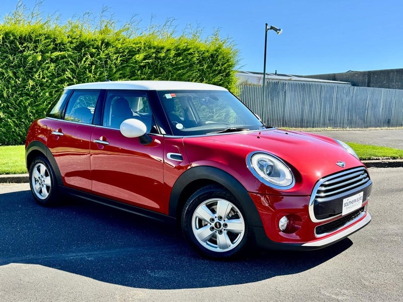 2014 MINI Cooper 1.5 Twinpower Turbo62866857244163111