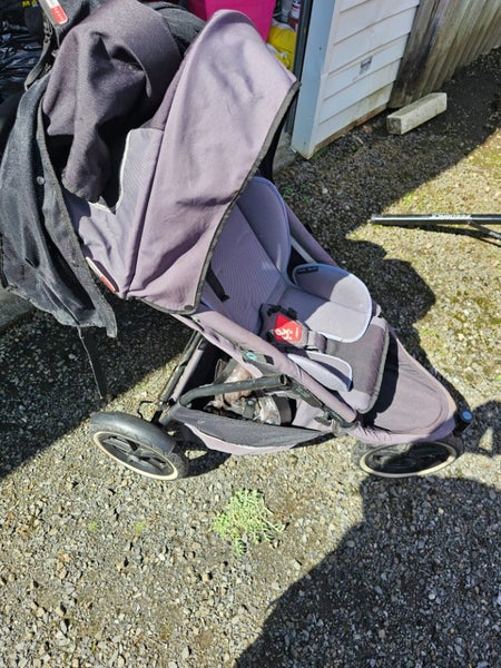 Phil And Ted's Pram Children's Push Chair + Accessories Carousel 1