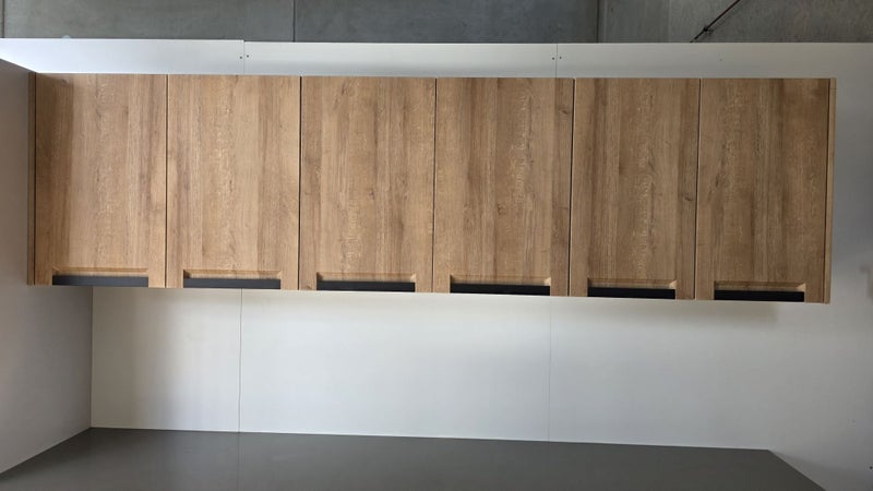 Wall Cabinet Set in Classic Oak with BLUM Hinges Carousel 1