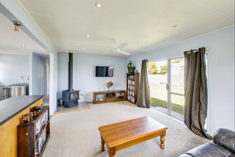 Image 2 of 9