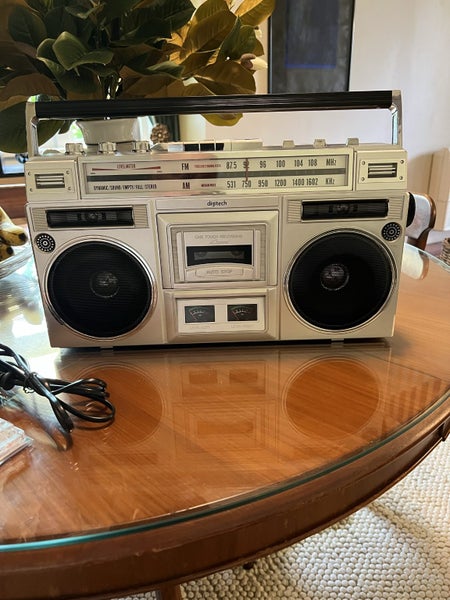 Digitech AM/FM Radio-Cassette Recorder/Digital Converter Carousel 1