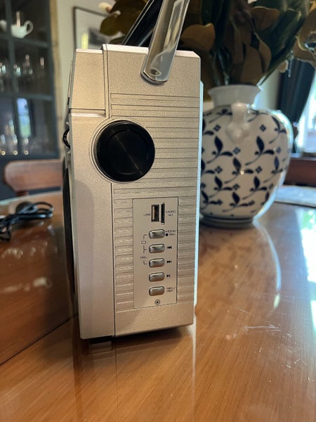 Digitech AM/FM Radio-Cassette Recorder/Digital Converter Carousel 2