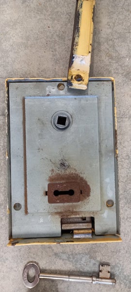 Door lock Carousel 2