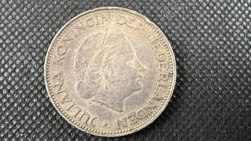 1962 Netherlands 2 1/2 Gulden Large Silver Coin - Lot Y999 Carousel 2