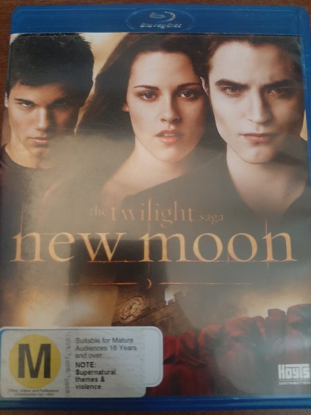 The Twilight Saga: New Moon (Blu-Ray) Carousel 1