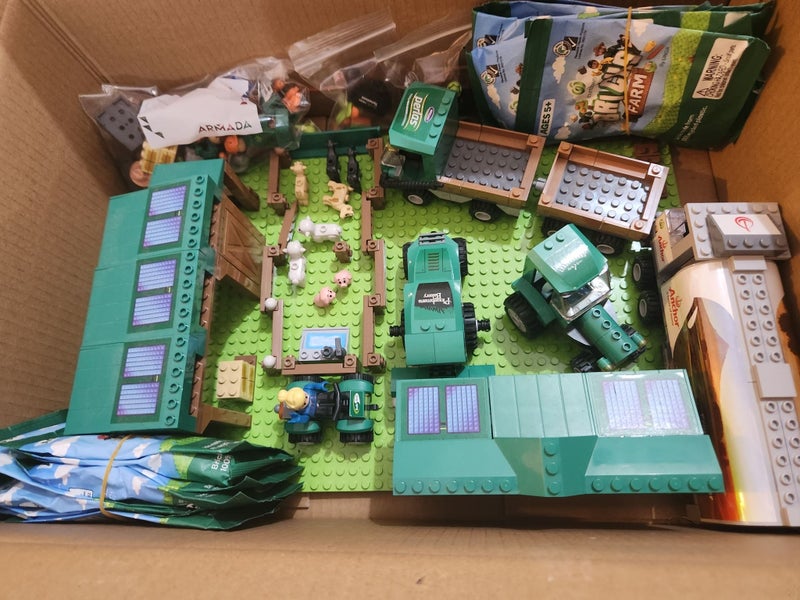 Countdown (Woolworths) Bricks - Farm set, barn, trucks, and unopened packs Carousel 2