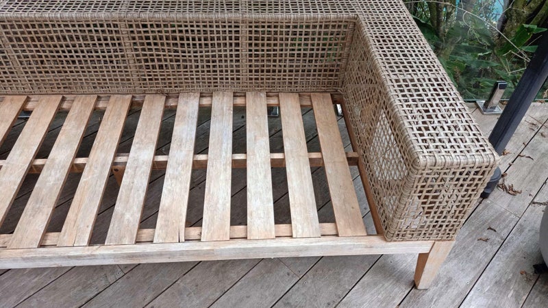 A LUXURIOUS OUTDOOR RATTAN ALUMINIUM SOFA Carousel 7