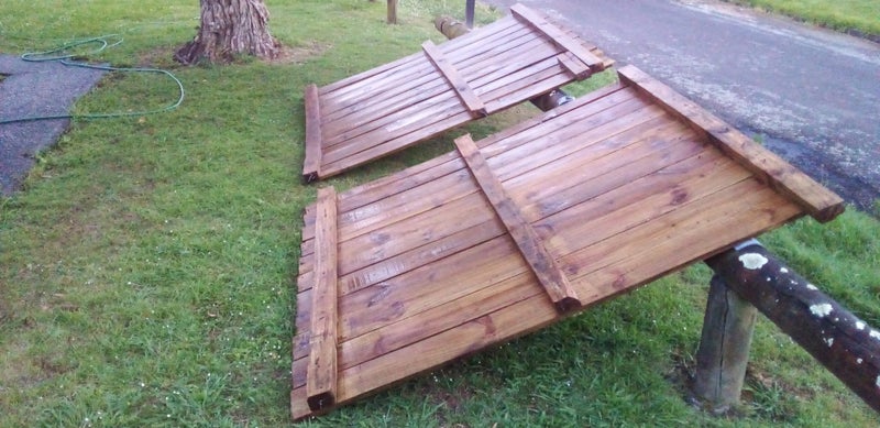 Wood Fence- Palings & Rails and Post Carousel 3