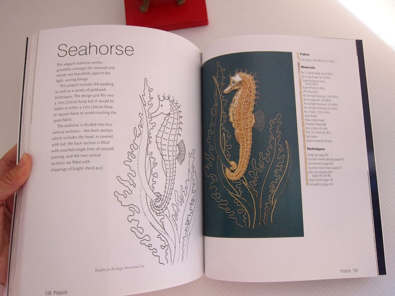 **GOLDWORK : TECHNIQUES, PROJECTS AND PURE INSPIRATION - HAZEL EVERETT Carousel 20