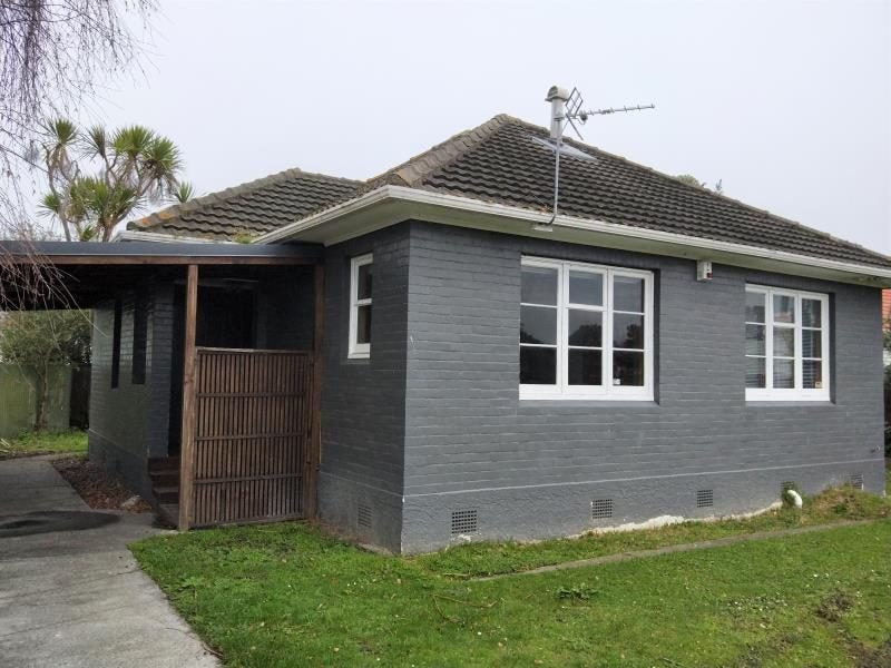 Image 1 of 6