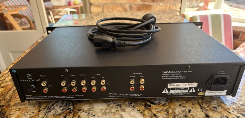 Parasound HCA-1000 amp and P/HP-850 pre-amp Carousel 2