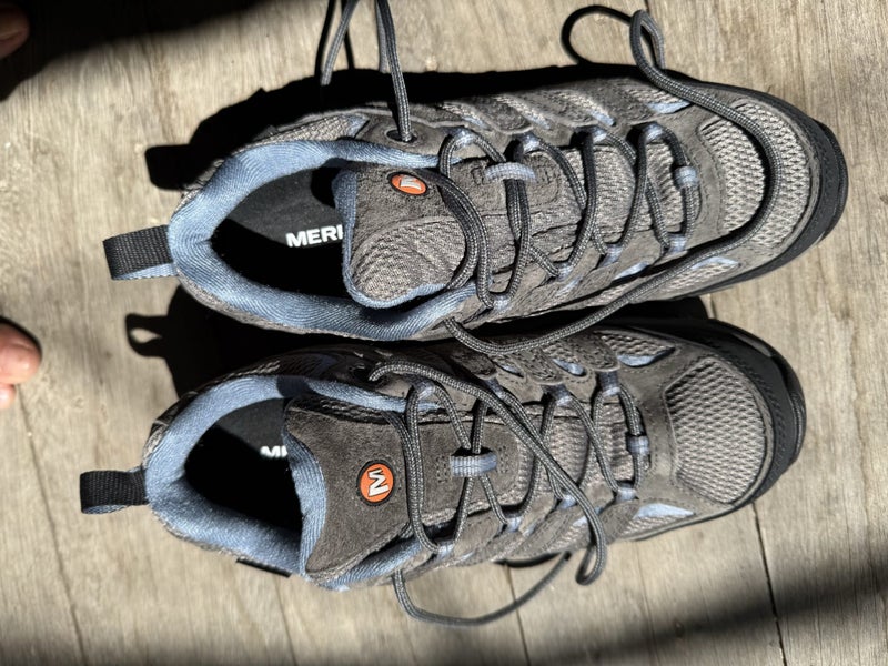 Merrell Women’s Moab 3 Waterproof Hiking Shoe Carousel 1