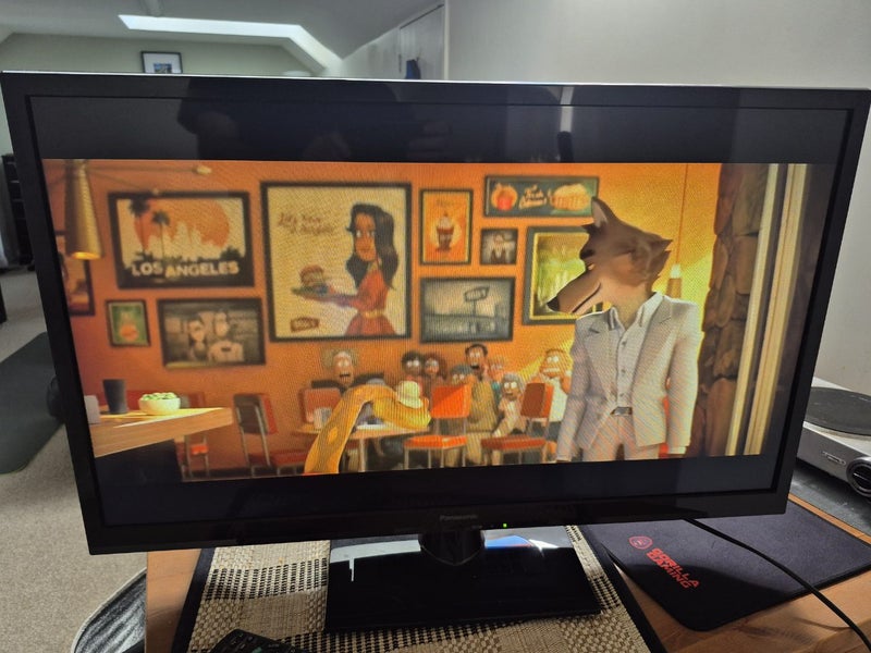 Panasonic 32" LCD TV Carousel 7