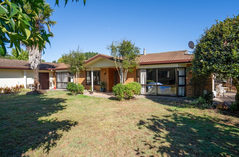 Image 1 of 25