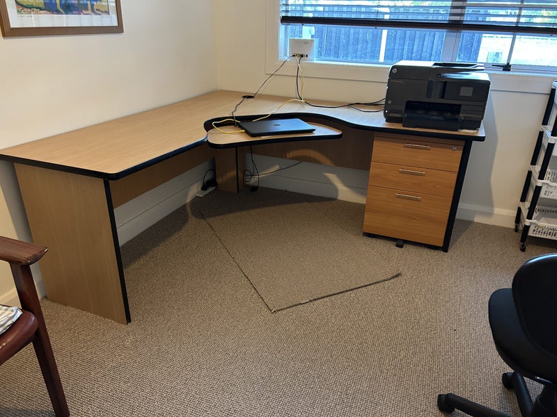 Desk Carousel 5