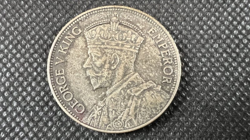 1933 New Zealand Silver Florin Coin - High Grade Stunning Coin - Lot E24 Carousel 1
