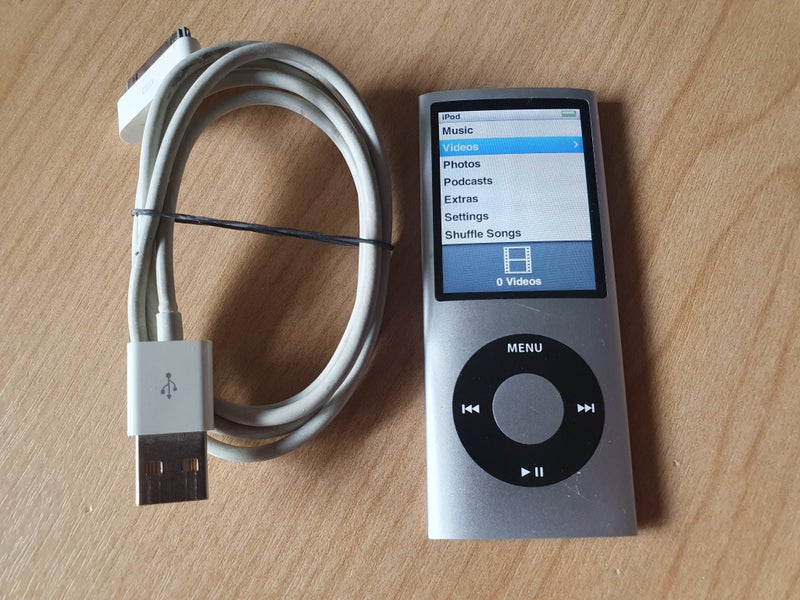 iPod Nano 4th Gen 16gb Carousel 1