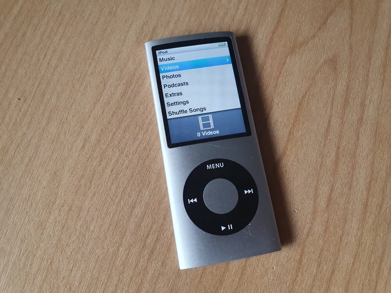 iPod Nano 4th Gen 16gb Carousel 2
