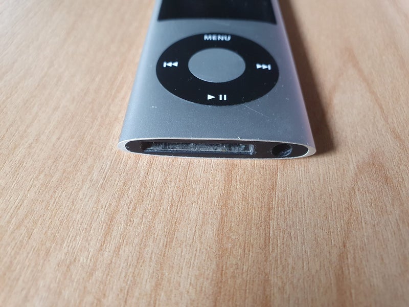 iPod Nano 4th Gen 16gb Carousel 5