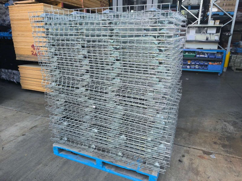 Pallet Racking Wire Mesh Decking / Mesh Shelves Carousel 1