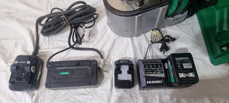 Hikoki 36V Rebar Bender with AC/DC Adapter Carousel 2