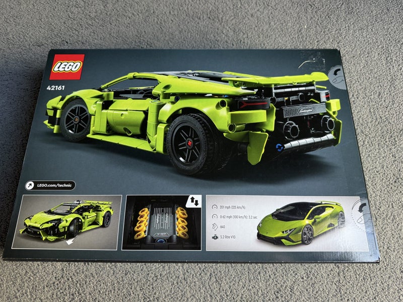 LEGO Technic Lamborghini Huracan Tecnica 42161 Carousel 3