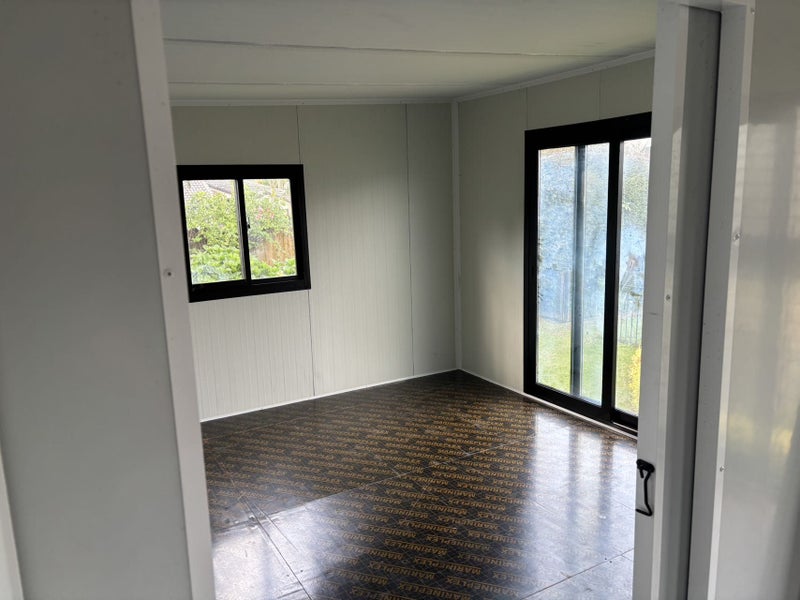 tiny house/cabin on wheels- 8mX3m64563749877634114