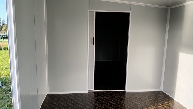 tiny house/cabin on wheels- 8mX4m Carousel 9