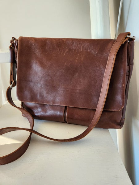 FIBRE genuine leather laptop crossbody satchel (B7) Carousel 1