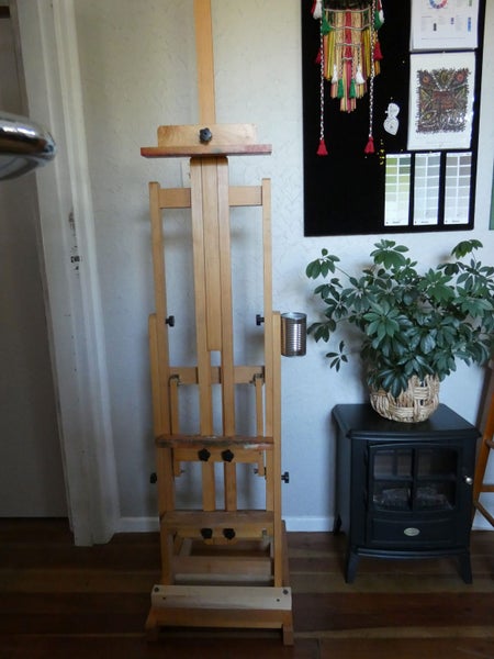 painting easel Carousel 1