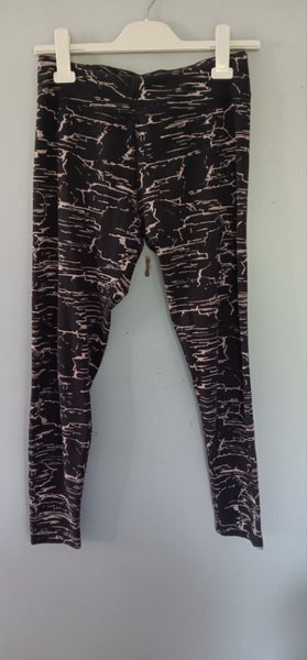 REEBOK leggings (12-14) $1 reserve! Carousel 1
