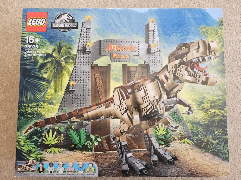 LEGO Jurassic World Jurassic Park : T. rex Rampage 75936 (Retired Product) Carousel 1