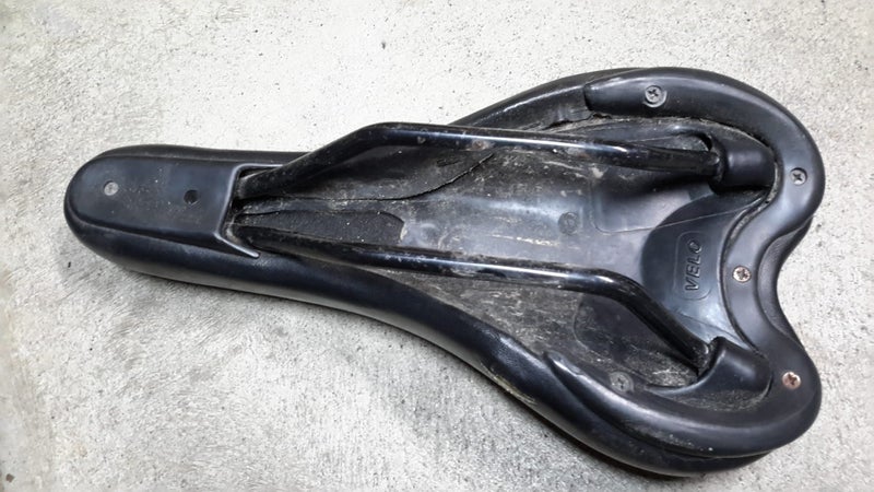Seat - Black Carousel 3