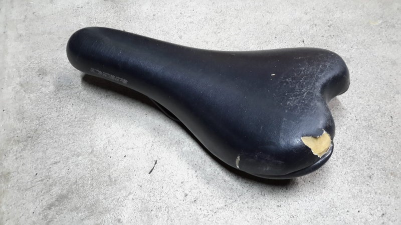 Seat - Black Carousel 2