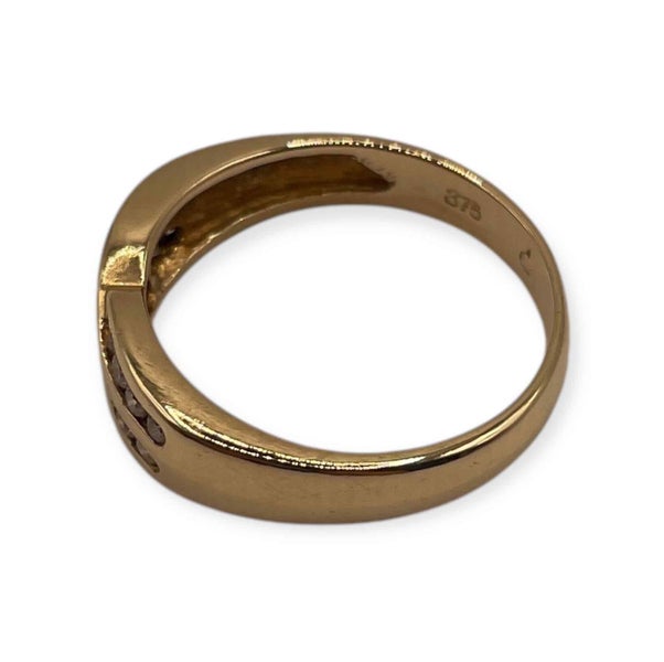 9CT Yellow Gold Diamond Ring Carousel 2