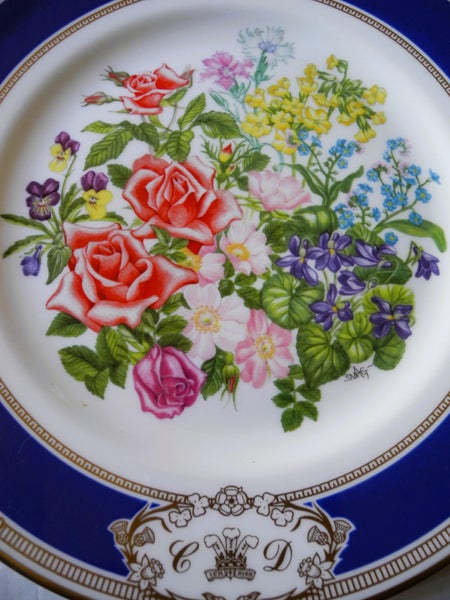 #* Royal Doulton "Royal Wedding Bouquet, Charles & Diana 1981" Display Plate *# Carousel 2