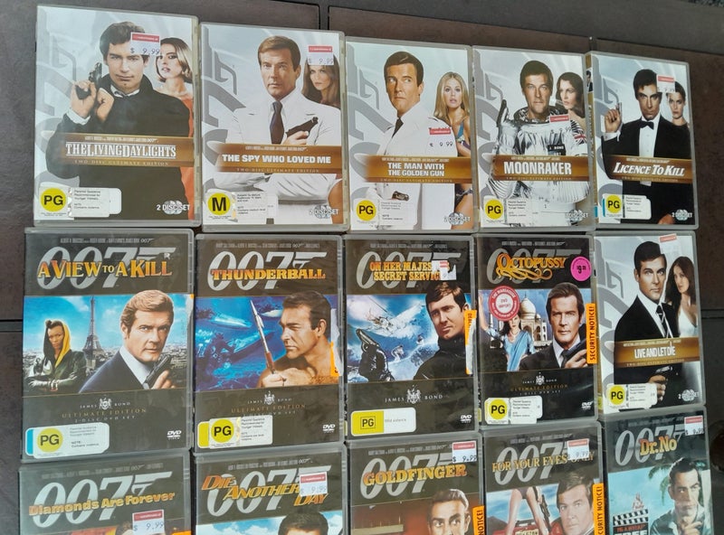 Bulk lot of dvds 17 x James Bond Collection Carousel 2