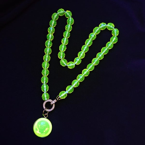 Uranium Glass Beaded choker with cabochon pendant Carousel 3