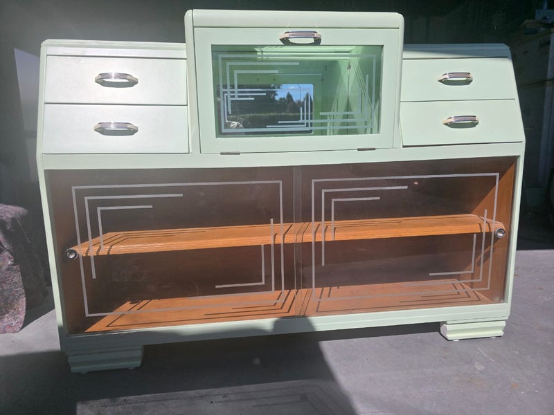 Art Deco cocktail cabinet Carousel 1