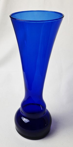 +++ VINTAGE COBALT BLUE GLASS VASE +++ Carousel 2