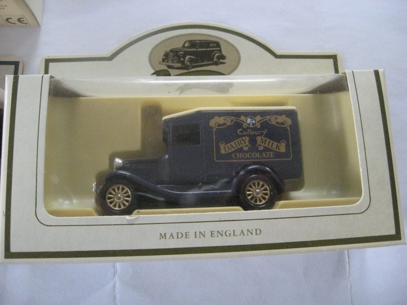 LLEDO CADBURY 1920'S VANS X 4 . MINT IN BOX. MADE IN ENGLAND Carousel 2