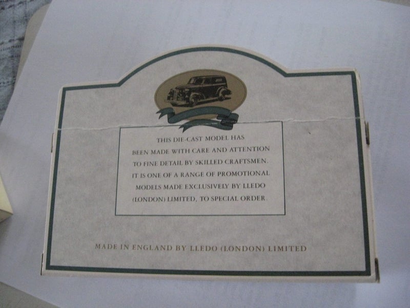 LLEDO CADBURY 1920'S VANS X 4 . MINT IN BOX. MADE IN ENGLAND Carousel 7