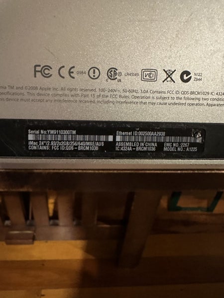 iMac Core 2 Duo 2.93 24" (Early 2009) Carousel 3