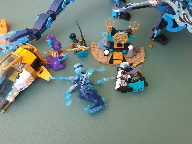 Lego Ninjago 71754 Water Dragon Carousel 2