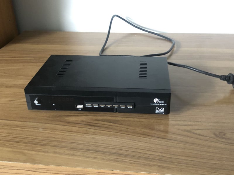$1R Freeview Receiver // Turns On Carousel 1