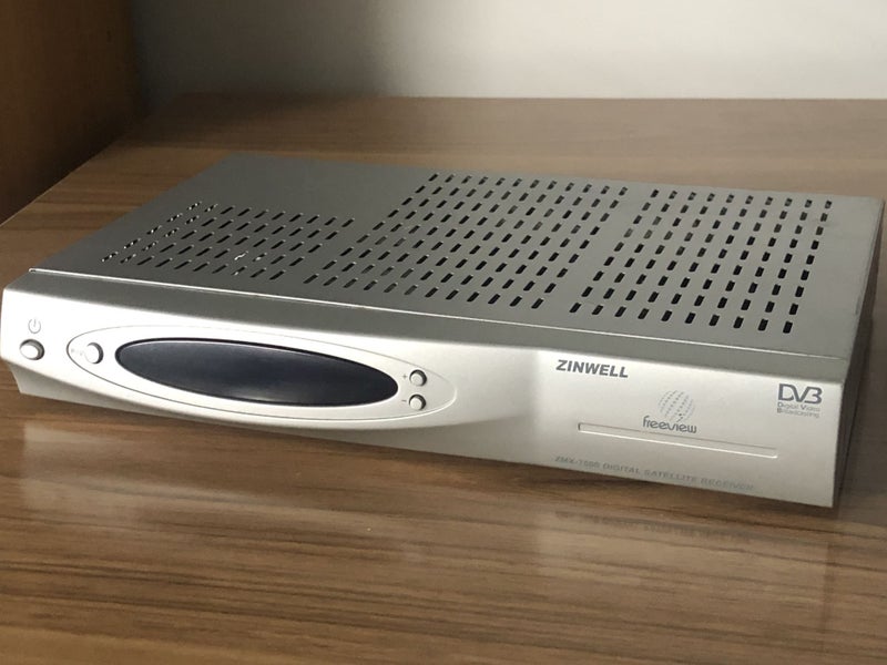 $1R Freeview Receiver // Turns On Carousel 1