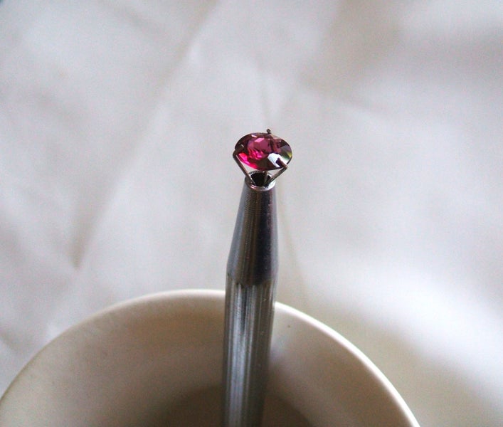 JEWELLERS ESTATE STUNNING BRILLIANT CUT RHODOLITE GARNET 6.5 mm ROUND 0.9ct. Carousel 1