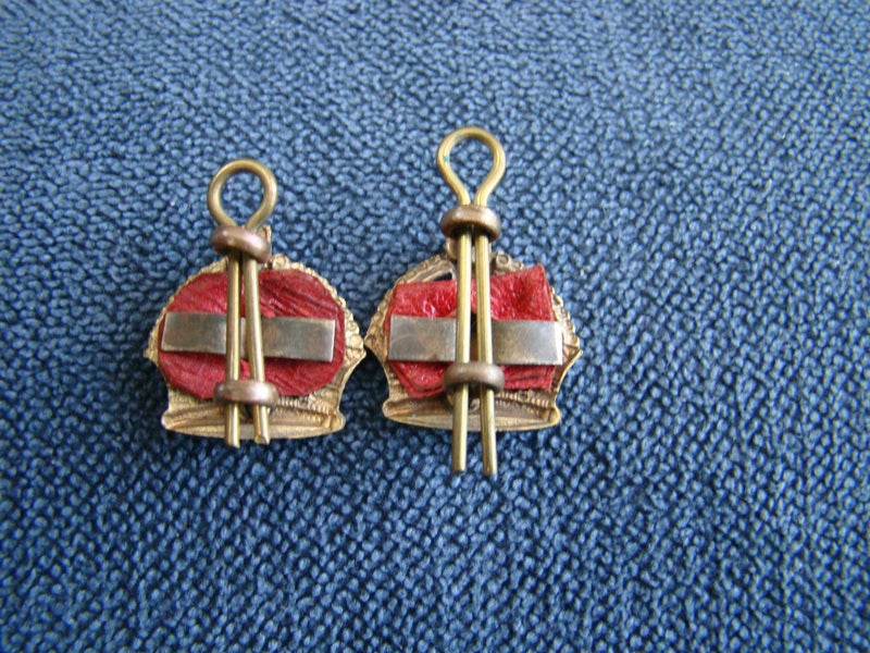 WW1 Period Rank Crowns Pair Carousel 2